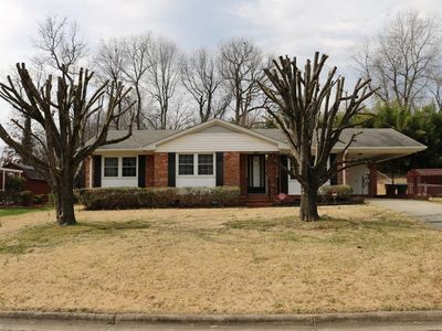3612 Inverness Dr, Greensboro, NC, 27406