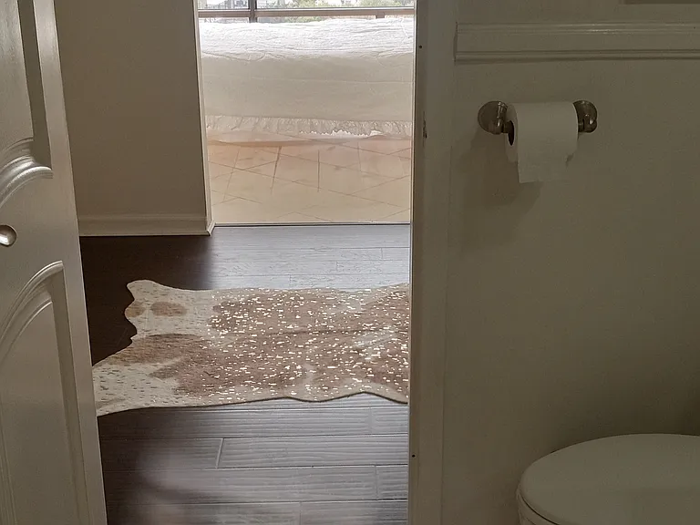 4333 Marina City Dr — Photo 18
