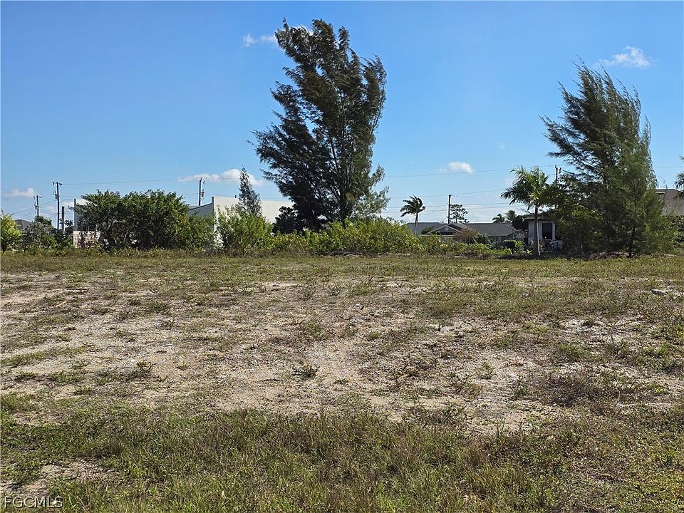 1st image of 117 NW 14th Ave