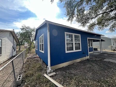 813 E Kenedy Ave — Photo 8