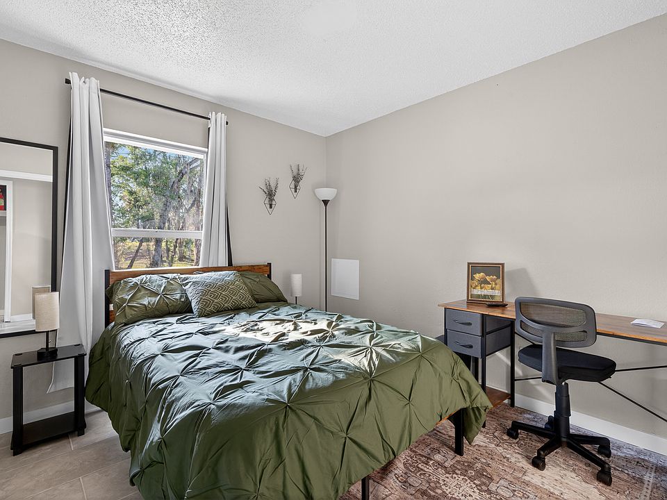 1st image of 1941 Brown Rd