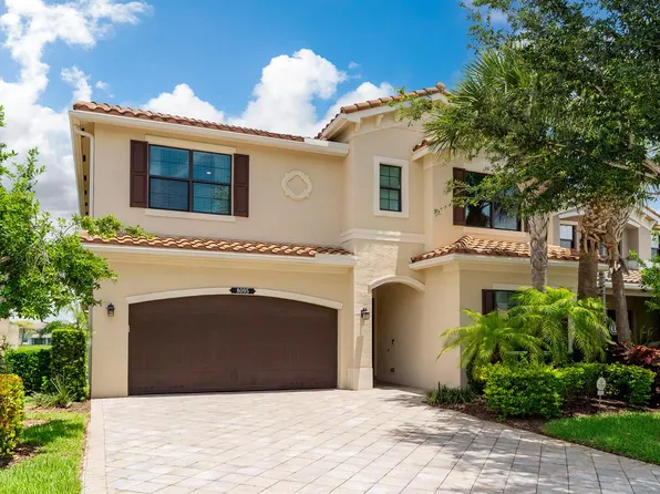 8095 Baltic Amber Rd, Delray Beach, FL 33446