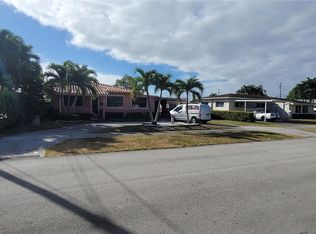 8960 SW 34th St, Miami, FL 33165