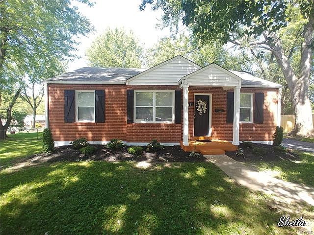 1st image of 1370 E Duchesne Dr