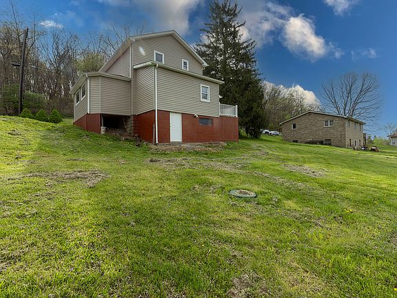 4th image of 589 Pine Run Rd