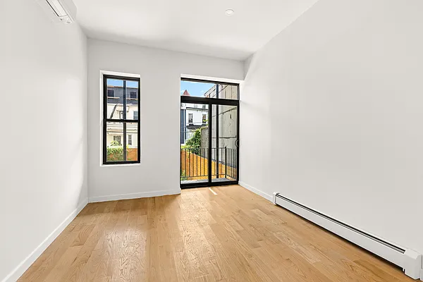 Sold by Compass | media 17