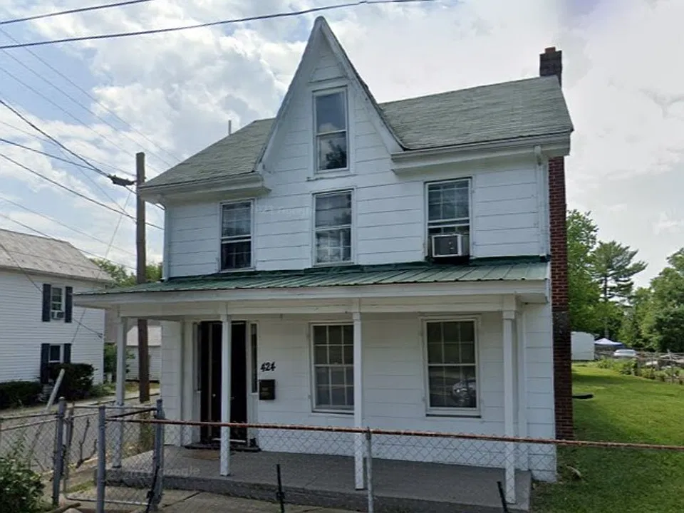 424 E Moler Ave