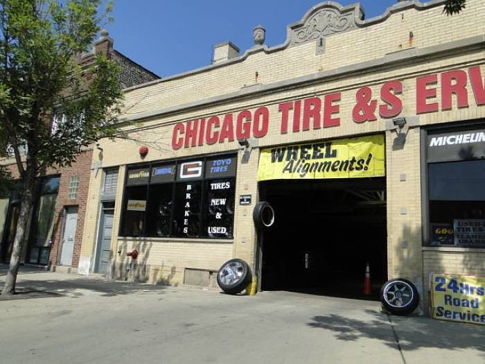 2nd image of 4510 W Fullerton Ave