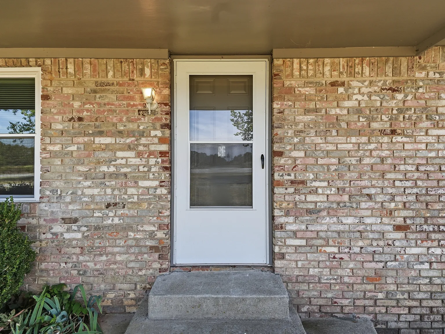 3 bed, 1820 sqft, $2,600 — Photo 4