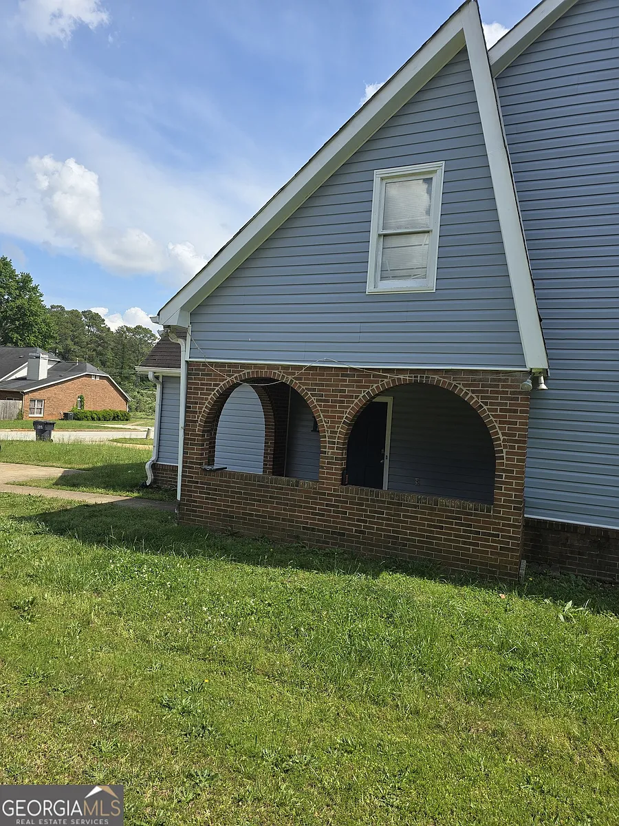 Building Photo - 2798 Country Ct SE #B