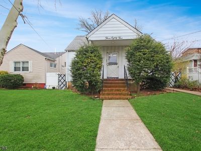 385 Monmouth Rd, Elizabeth, NJ, 07208