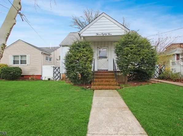 385 Monmouth Rd, Elizabeth City, NJ 07208