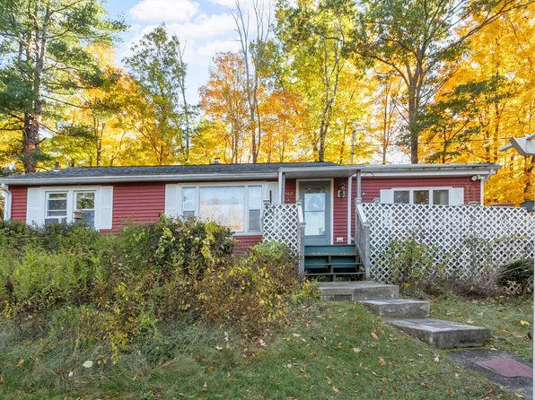 562 Union St, Leominster, MA 01453