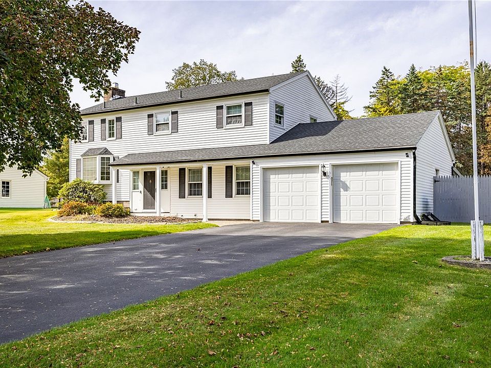 1st image of 611 Bending Bough Dr