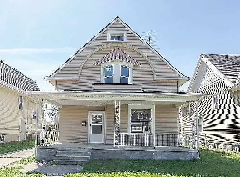 315 Eastern Ave — Photo 1
