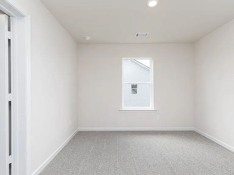 703 Berkeley Dr — Photo 14