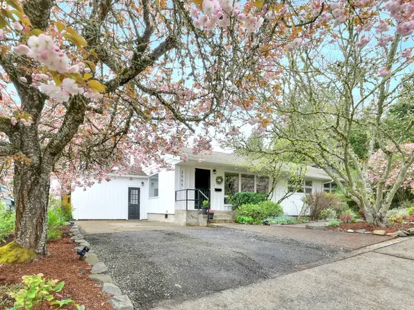 2955 Charnelton St, Eugene, OR 97405