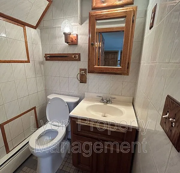 1 Carter Ave #6 — Photo 5