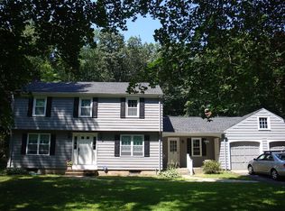 7 Russell Rd, Wilbraham, MA 01095