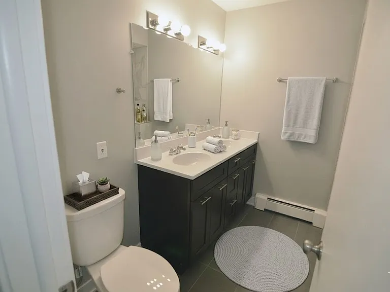 Victory Park Apartments — Photo 13