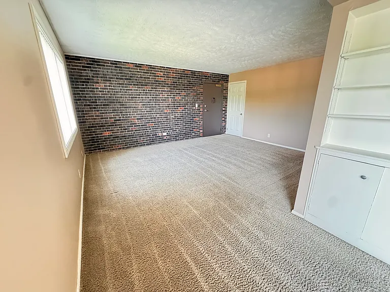 4403 S 27th St #6 — Photo 7