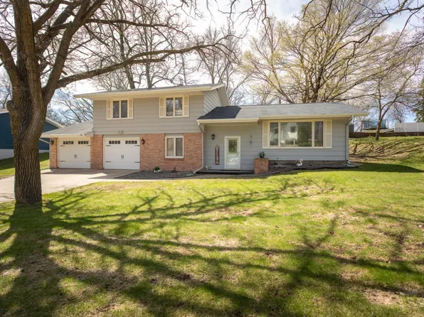 905 Viking St, Alexandria, MN 56308