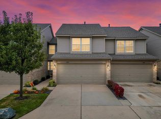 43951 Stoney Ln #85, Sterling Heights, MI 48313
