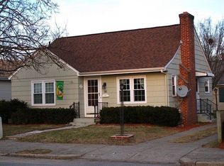 96 Benjamin St, Pawtucket, RI 02861