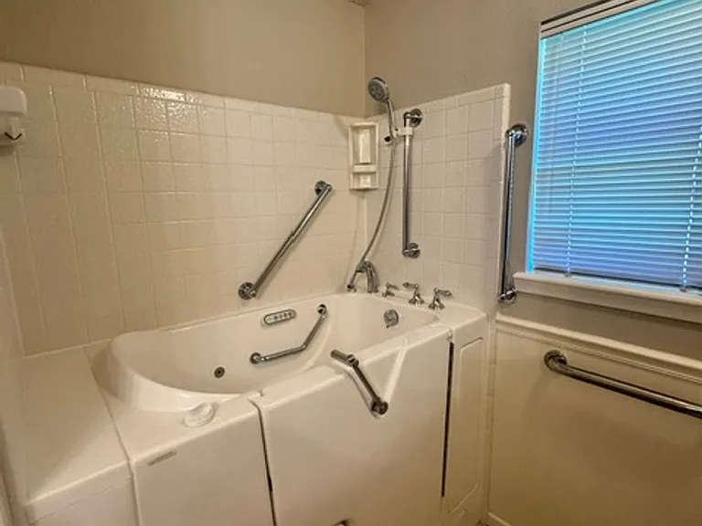 3134 Winterhawk Dr — Photo 16