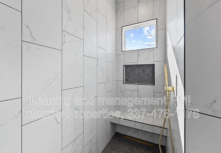 107 Prague Ave — Photo 10