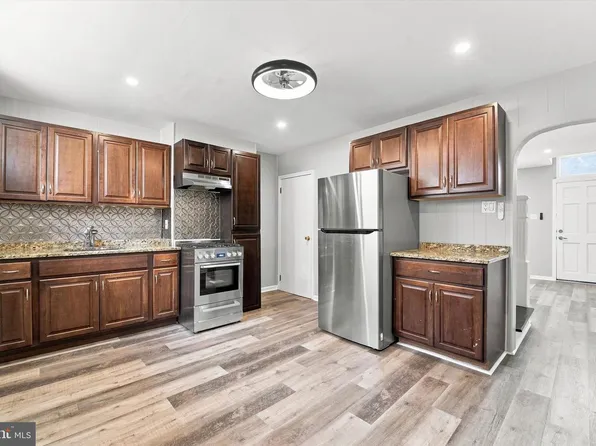 2645 Webb St, Philadelphia, PA 19125