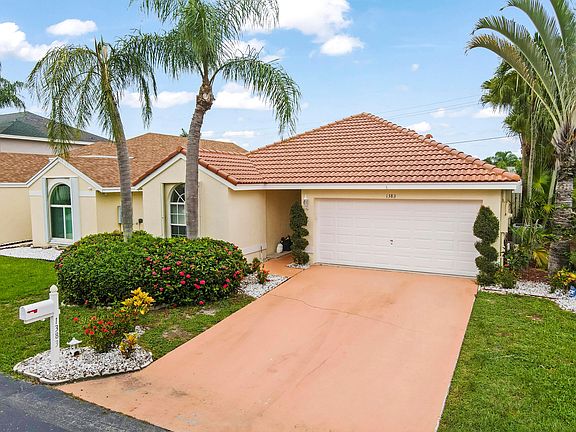 4th image of 1383 Fairfax Circle E