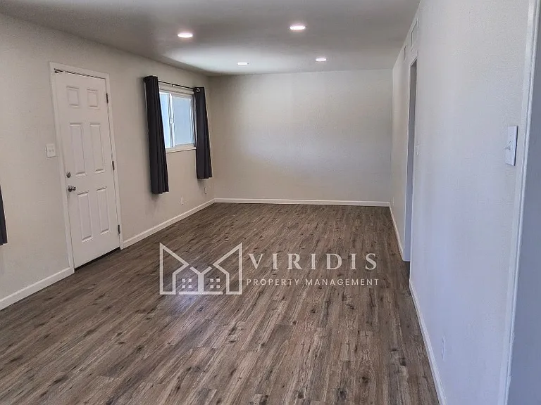 2312 Castro Ln — Photo 2