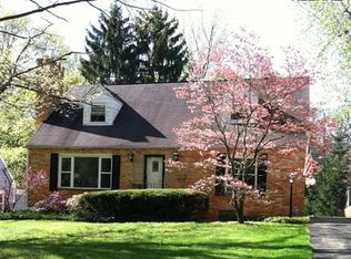 654 Upper Merriman Dr, Akron, OH