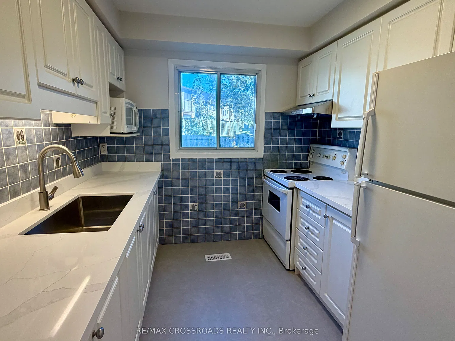 3 bed, $3,100 — Photo 4