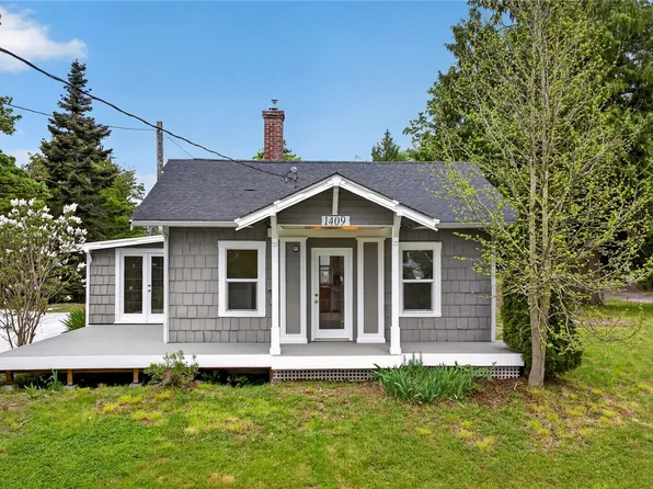 1409 E Dallman Road, Camano Island, WA 98282