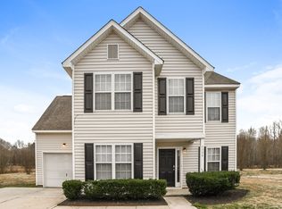 4530 Fox Thorne Dr, Charlotte, NC 28216