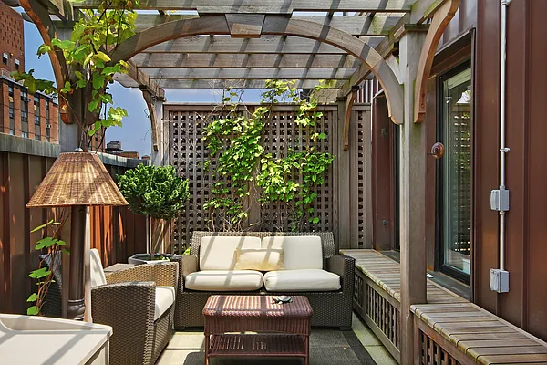 Sold by Corcoran | media 14