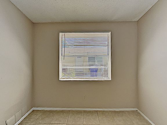 3rd image of 8910 Hatfield Ct