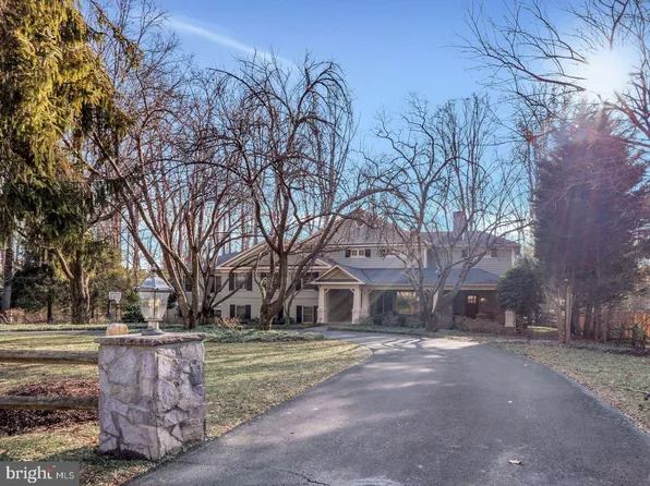 9413 Thrush Ln, Potomac, MD 20854