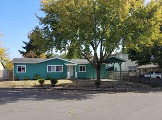 229 Smith Loop, Springfield, OR 97478