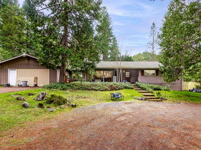251 Surrey Dr, Grants Pass, OR, 97526