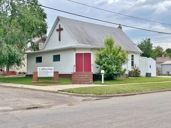 1400 5th St SW, Minot, ND 58701