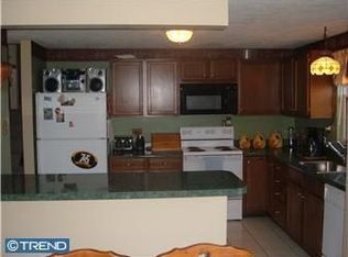 305 Aberdeen Rd, Williamstown, NJ 08094