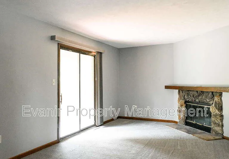 3160 Honeysuckle Dr — Photo 22