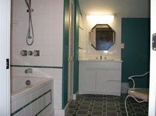 46 Battery Rd, Belfast, ME 04915