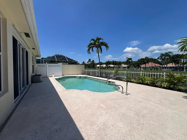 244 Hampton Pl — Photo 27