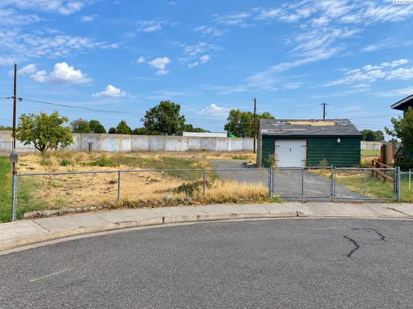 1535 W Jay St, Pasco, WA 99301