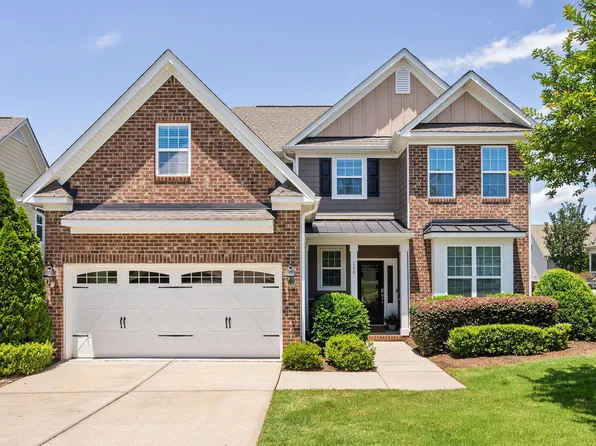 100 Silver Bluff St, Holly Springs, NC 27540