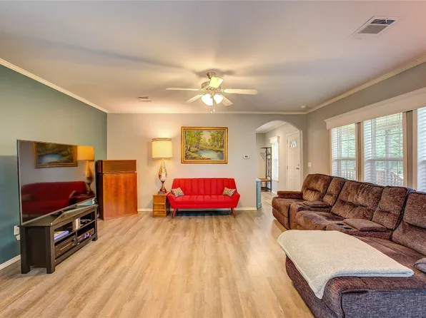 482 County Road 3320, Greenville, TX 75402